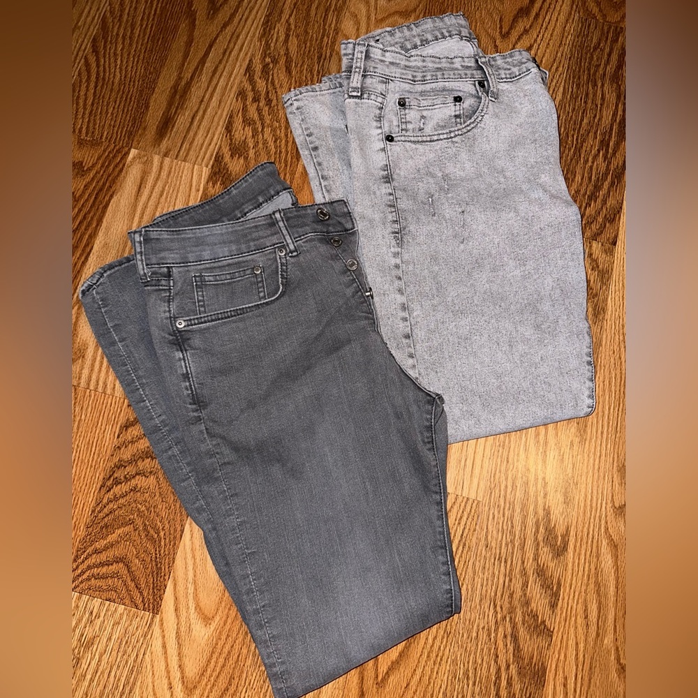 H&M skinny size 32x32 and WXYZ slim jeans size 32x30